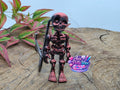 Movable Skeleton Cover Minder - Black/Red