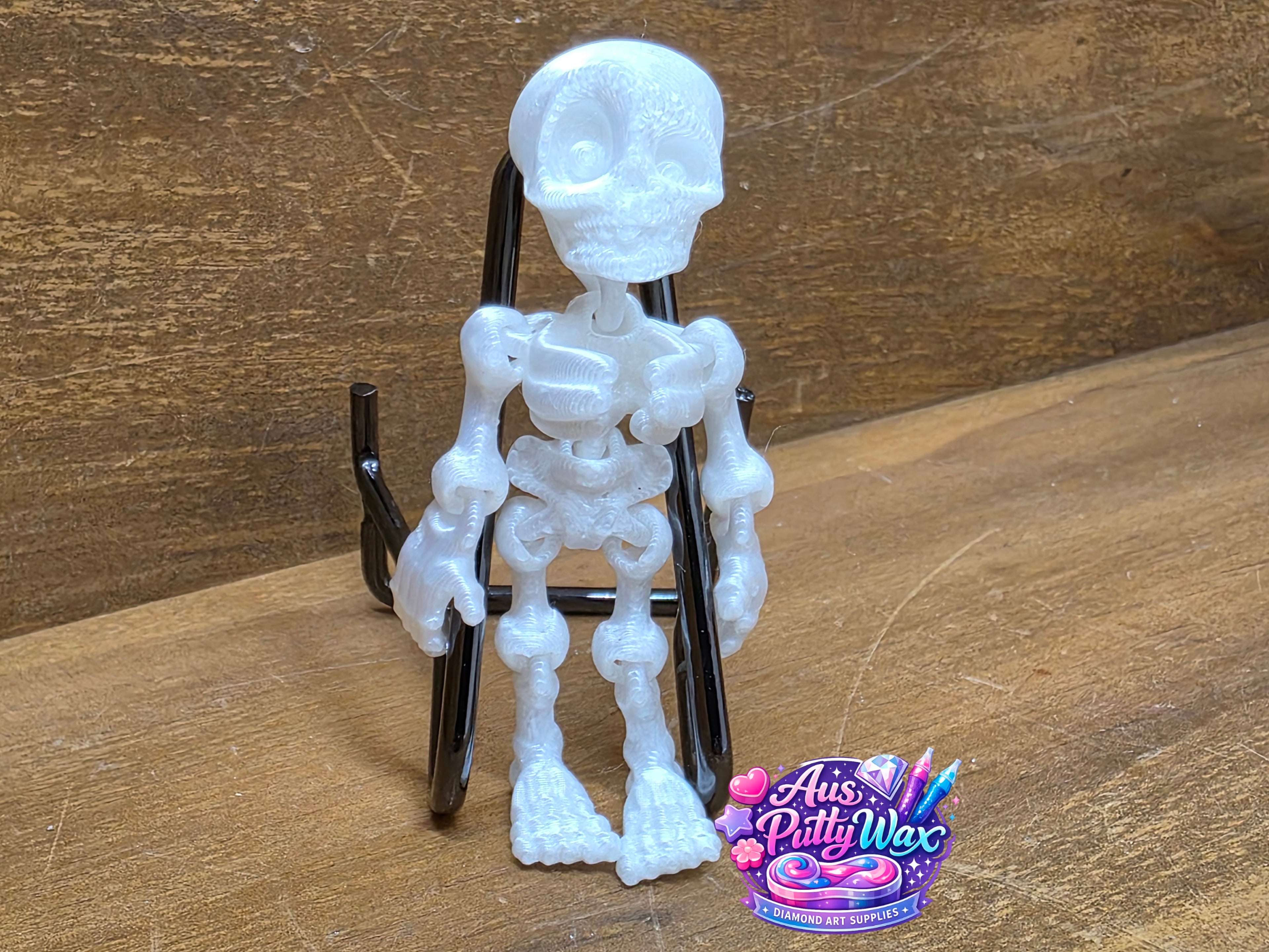 Skeleton Cover Minder - White