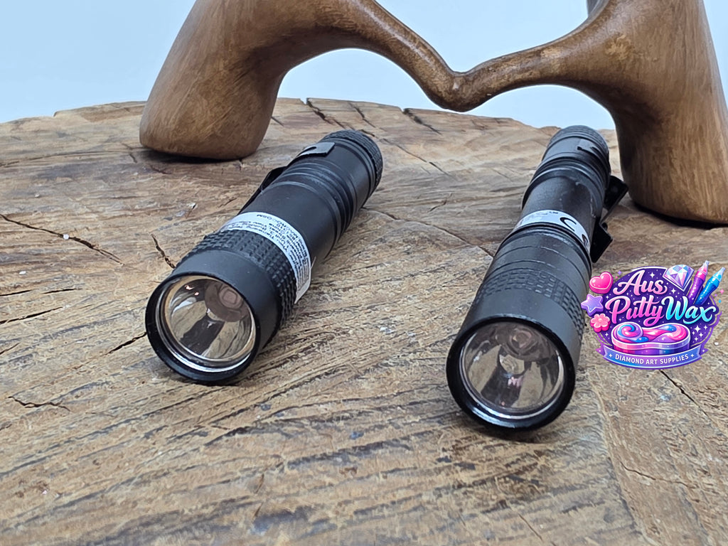 Pen-Style Black Light Torch: Sleek and Portable UV Detection