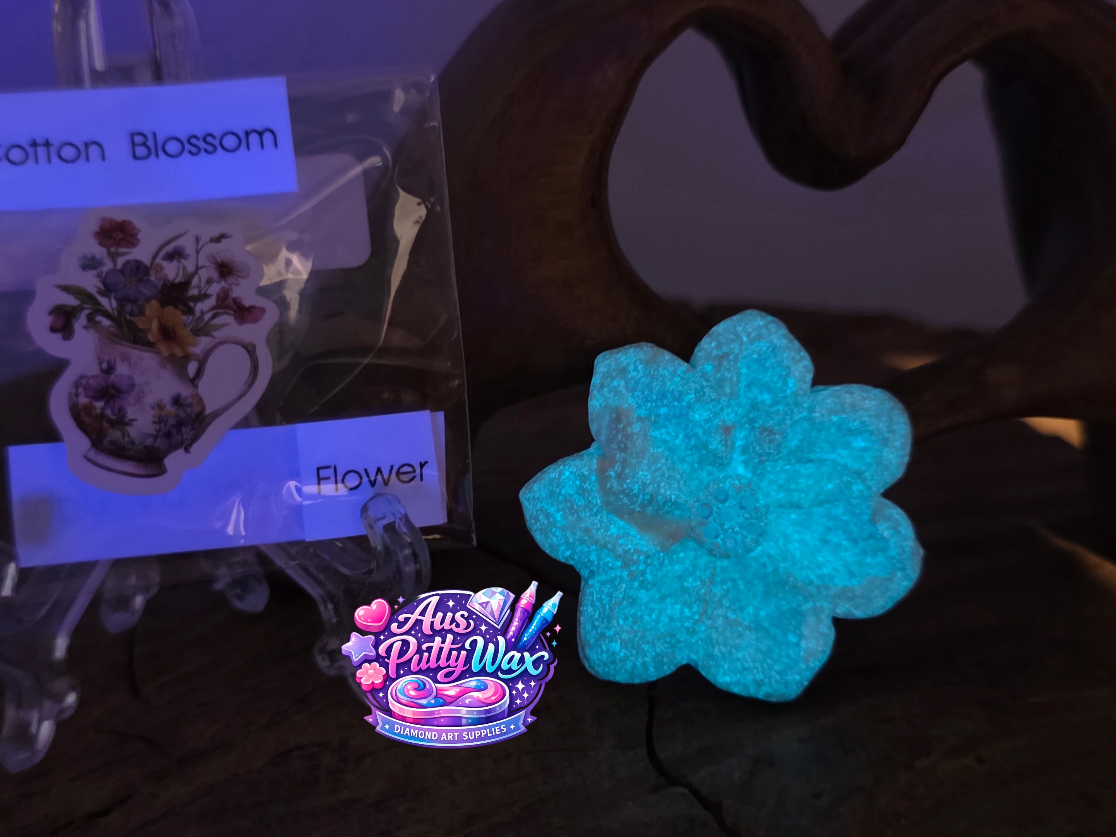 Cotton Blossom Flower Putty - Glows