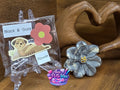 Black & Gold Flower Putty