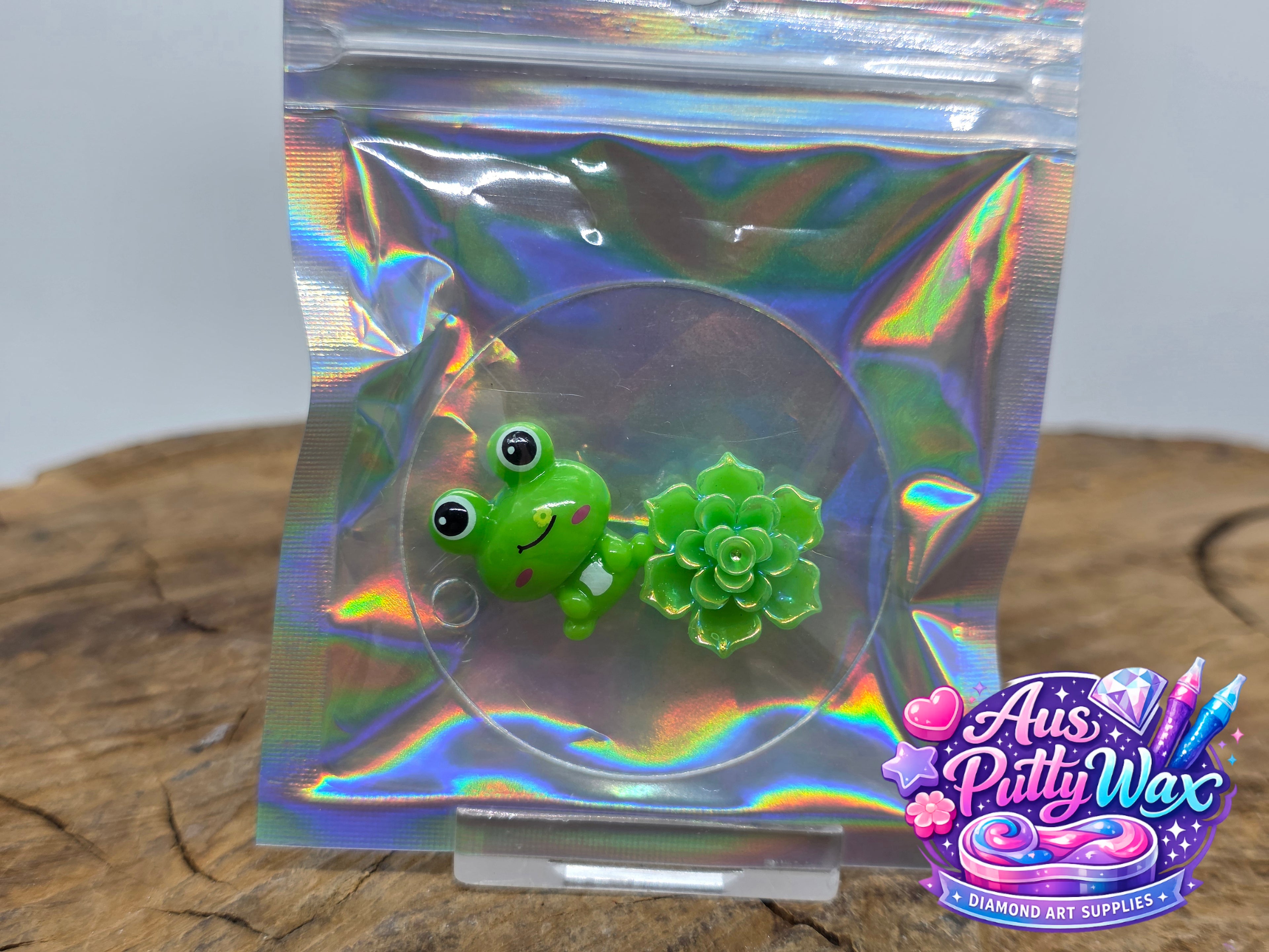 Frog & Green Flower Cover Minder Pack