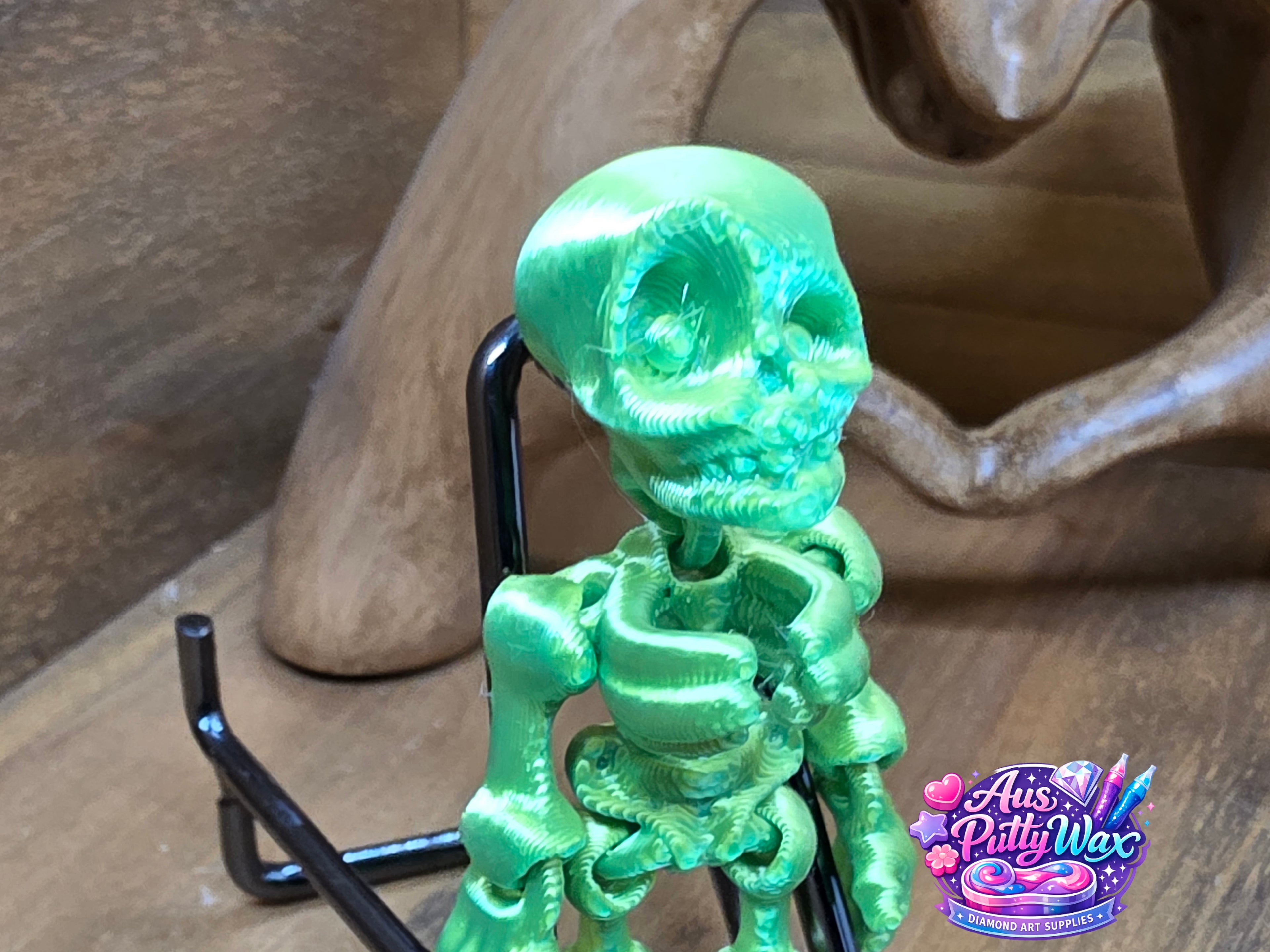 Skeleton Cover Minder - Green
